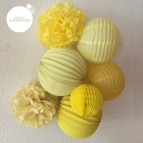 Paper pompom - 40cm - Buttercup