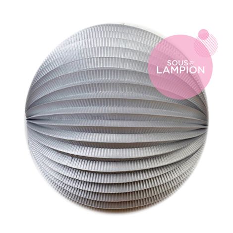 Grand lampion papier gris argent pour un anniversaire d'enfant zero dechet