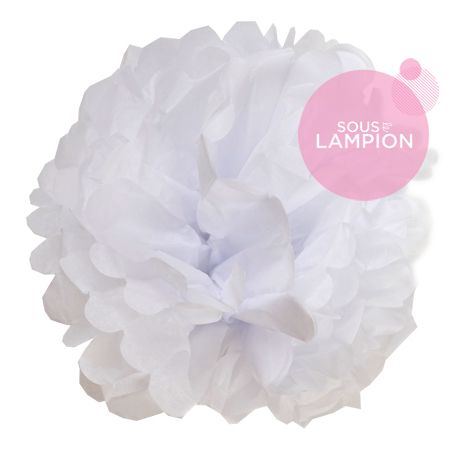 Pompon en papier dans une composition de lampion