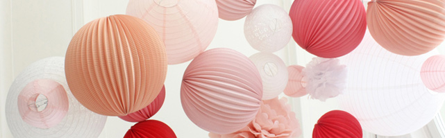 Light pink and white paper lanterns wedding decor