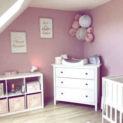 décoration chambre de bébé rose