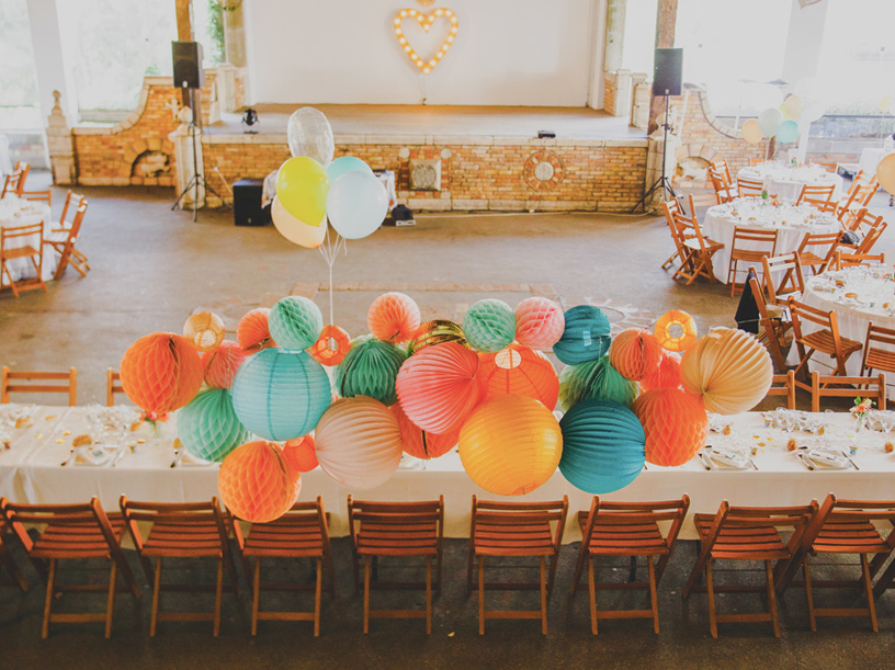 Paper lanterns garland for a wedding Paper lanterns garland for a wedding