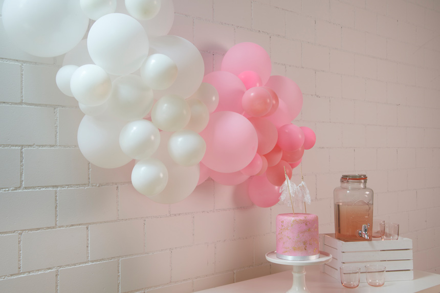 décoration de ballons pour sweet table