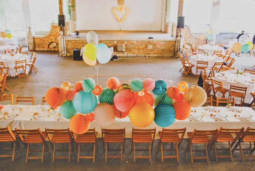 Lanterne mariage couleurs pour déco de table des mariés