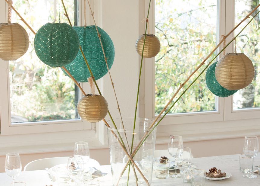 bamboos and lanterns table decor