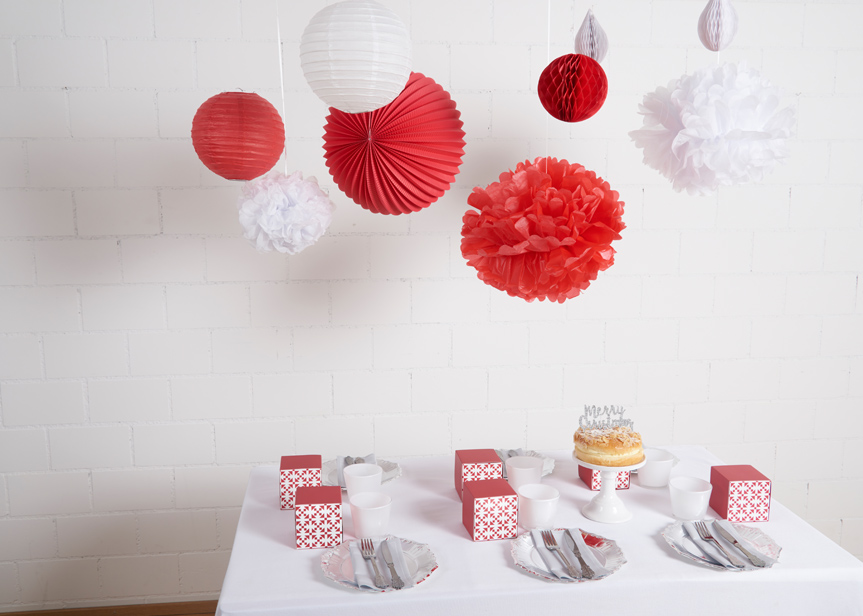 décoration de table de Noël en rouge et blanc
