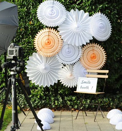 How To Decorate Your Wedding With Paper Lanterns